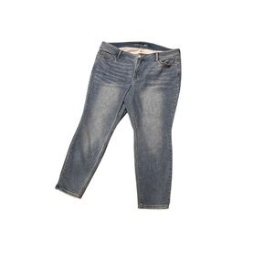 Old Navy Women's Skinny Jeans in Light Blue